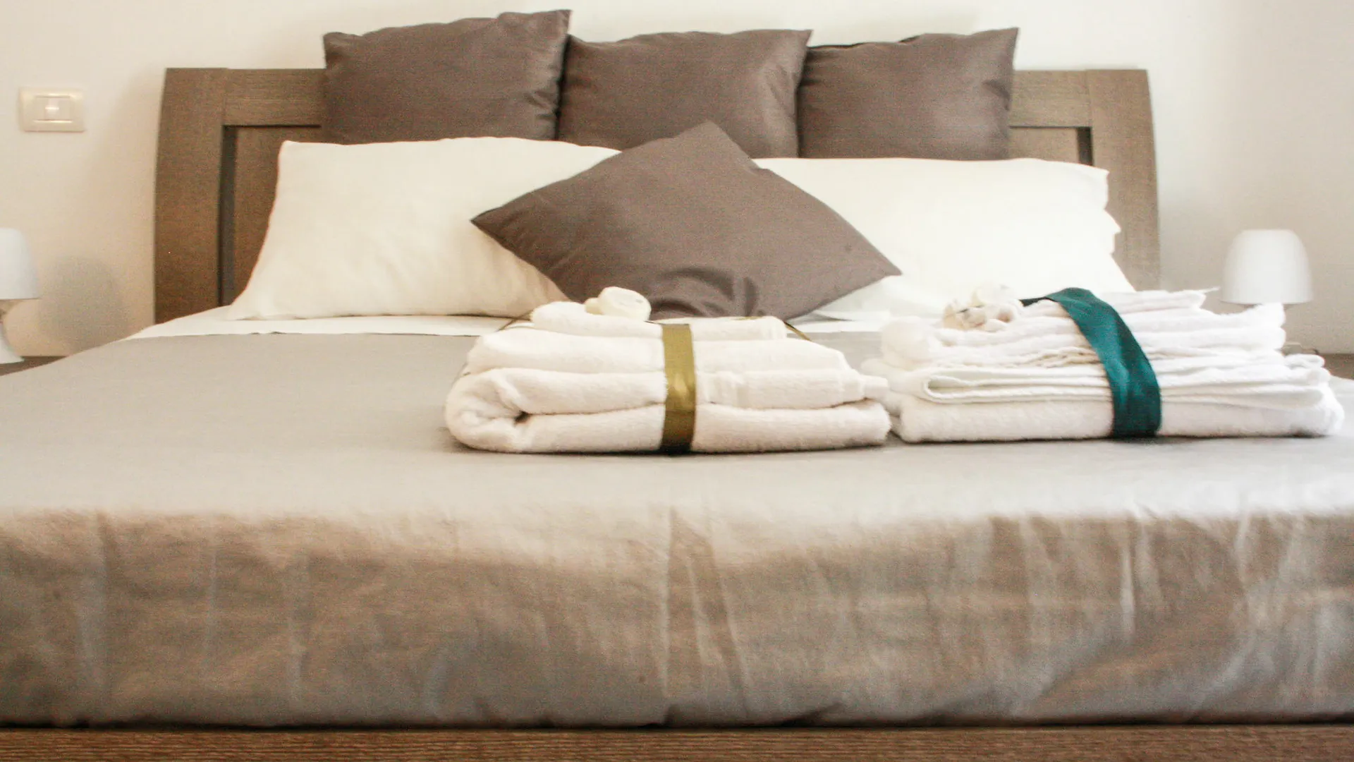 Salotto Piramide Bed & Breakfast Rome 3*,  Italy