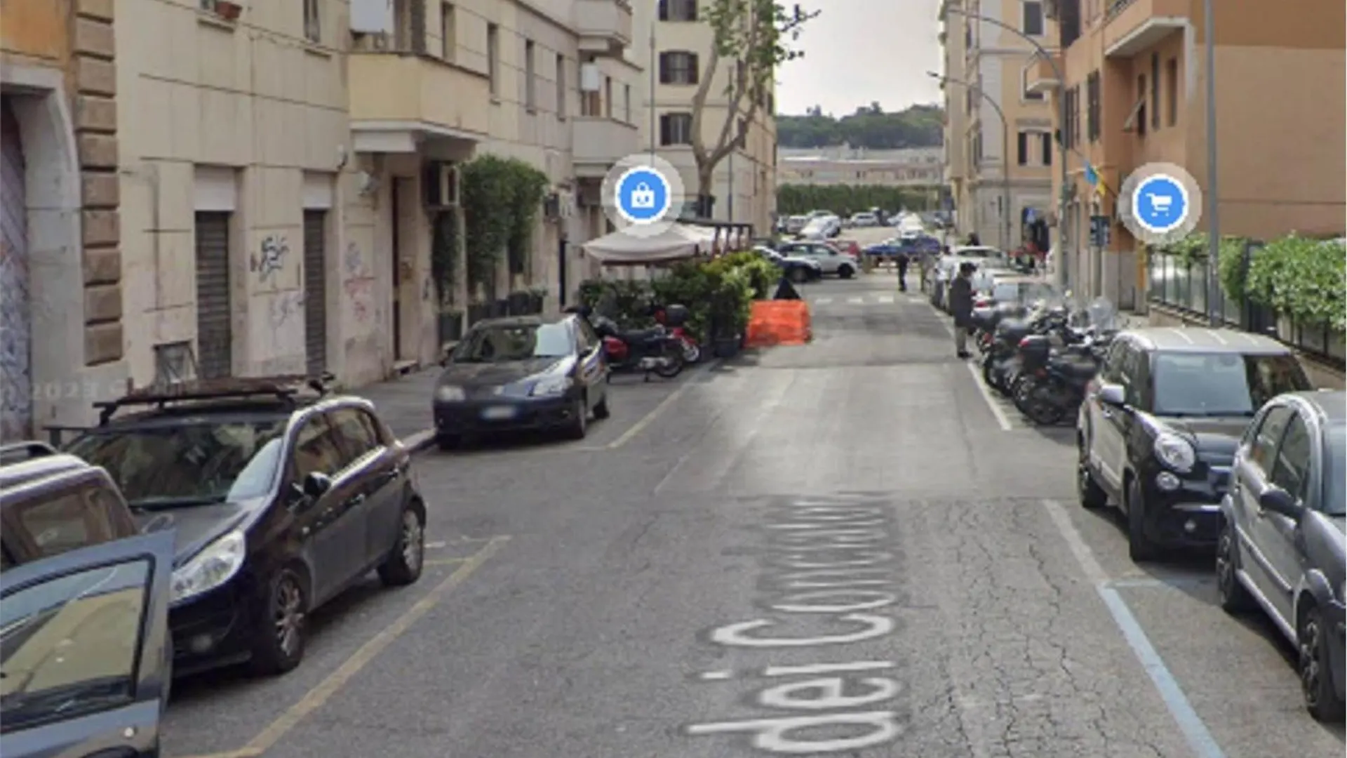 Salotto Piramide Bed and Breakfast Rom 3*,  Italien
