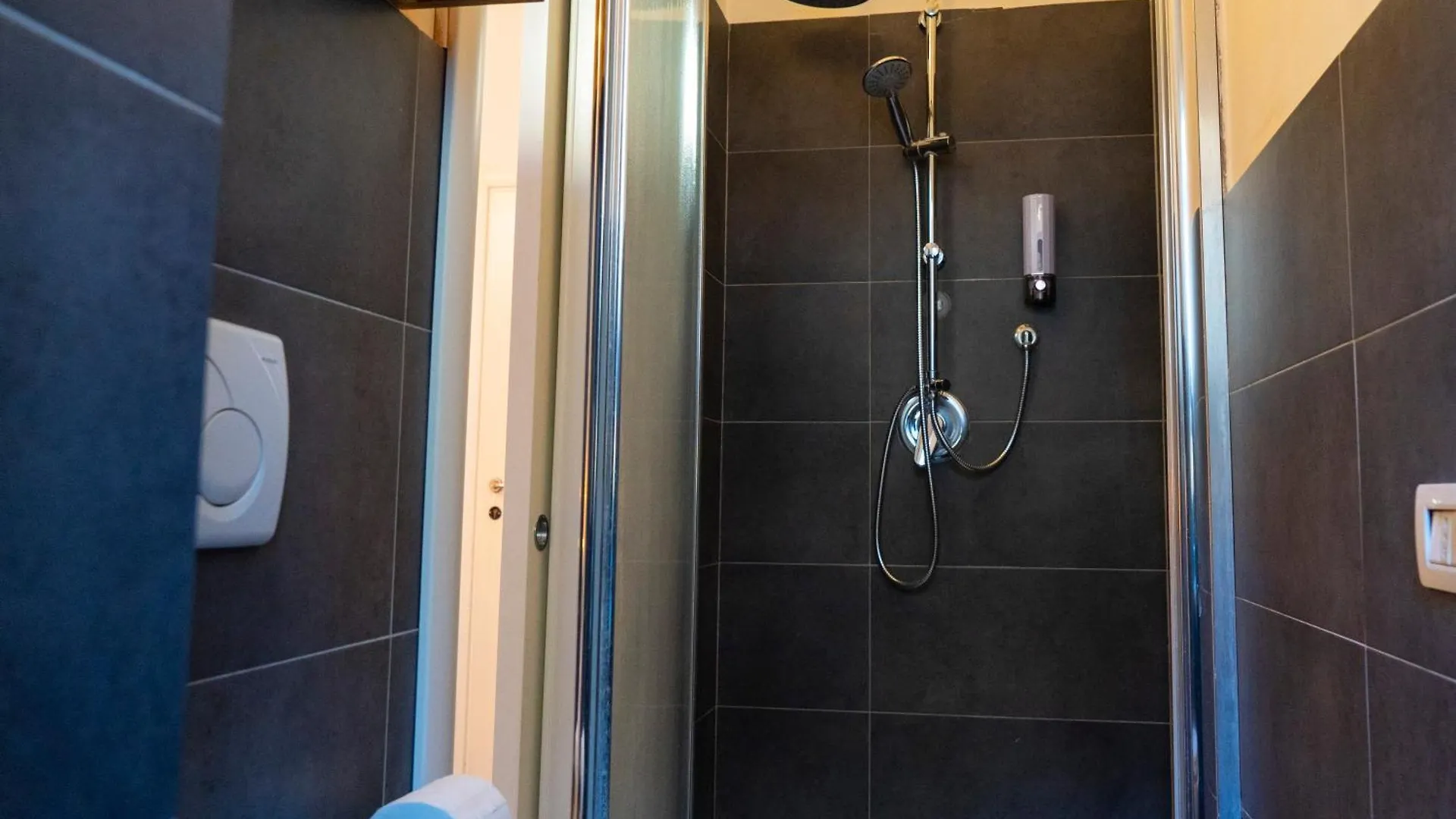 *** Bed & Breakfast Salotto Piramide Bed and Breakfast Rom Italien